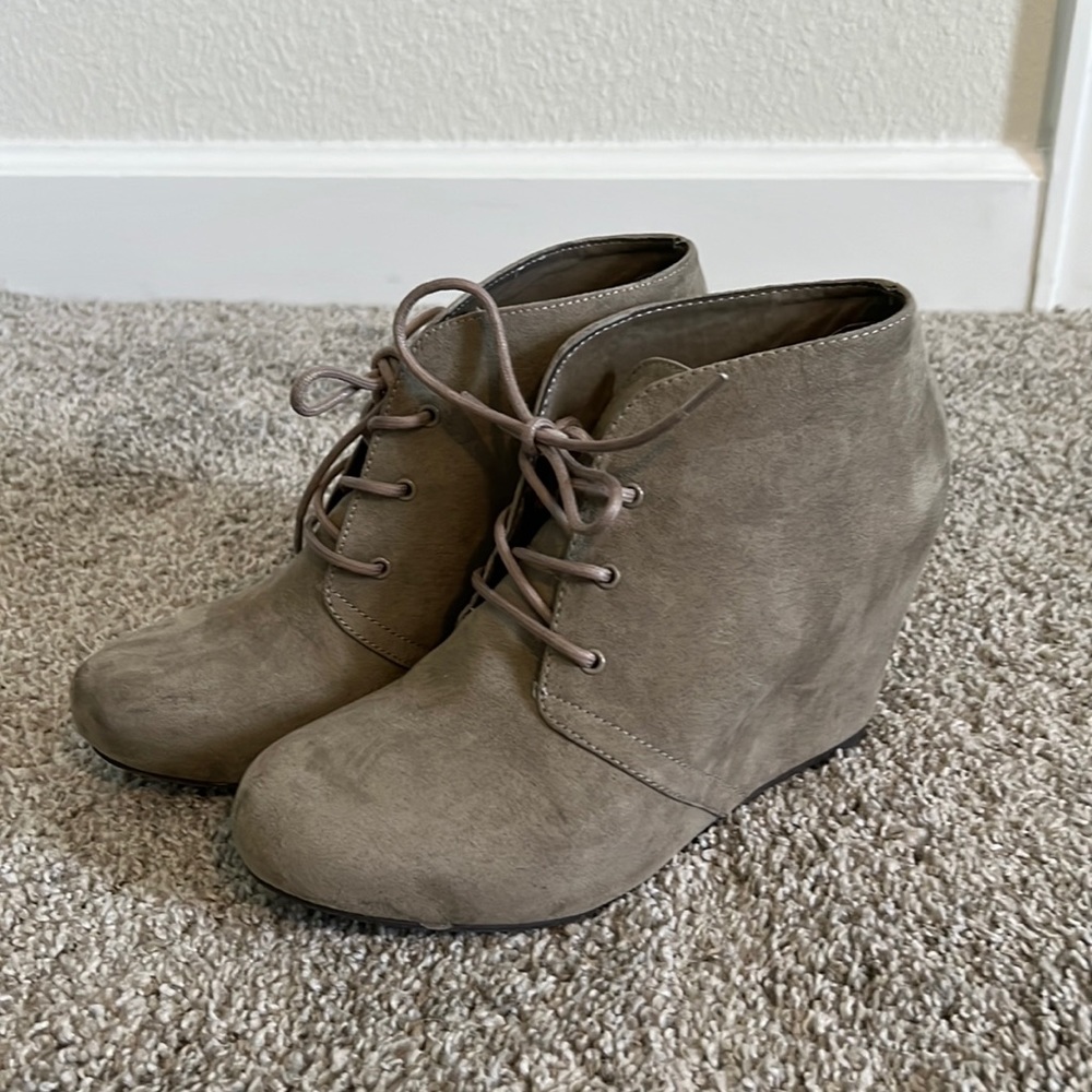XAppeal wedge booties